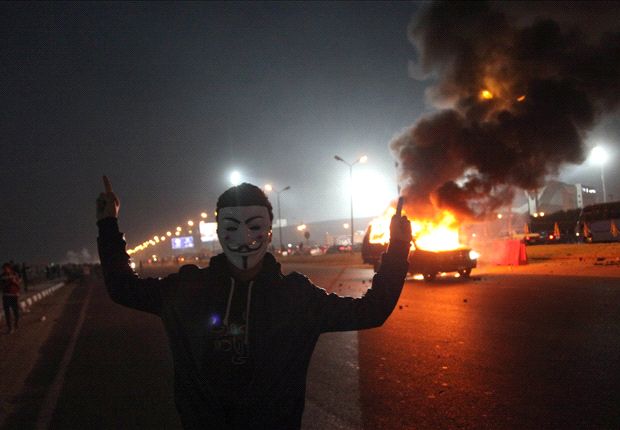 サッカー場前の衝突、死者３０人に＝エジプト