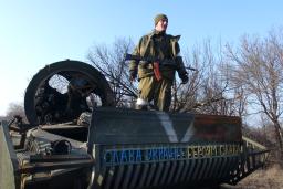 ウクライナ停戦が発効 おおむね順守、一部で砲撃