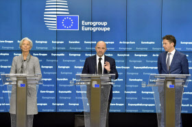 ＥＵ、抜本解決を先送り ギリシャ緊縮策なお火種