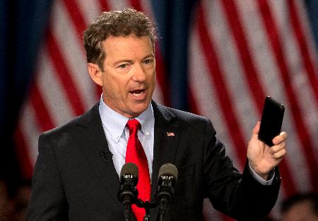 米共和党、ポール氏が出馬宣言 指名争い、保守派の上院議員