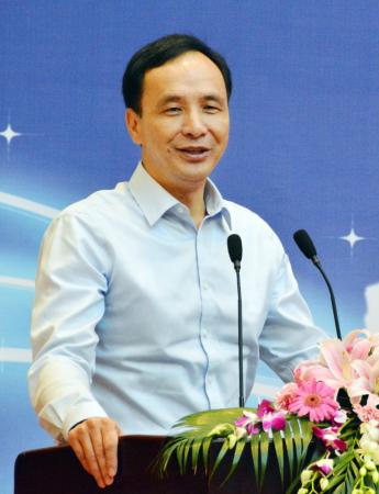 台湾与党主席が上海で学生に講演 ４日までの訪中日程開始