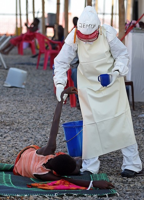 エボラ熱:回復男性から感染 リベリアの女性