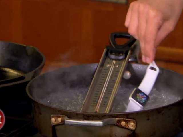 「Apple Watch」を酷使してみた--水ぬれ、傷、落下などを試す