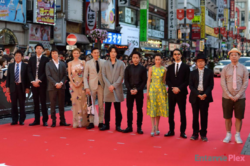 綾野剛「最初の一歩」に喜び、映画「新宿スワン」のジャパンプレミア開催