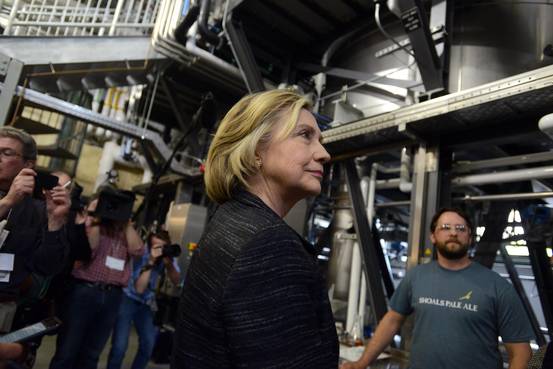 クリントン氏のメール公開…一部「秘密」に変更 2015年05月23日 20時21分