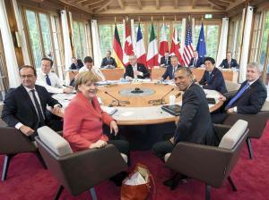 東・南シナ海「緊張を懸念」…Ｇ７首脳宣言 2015年06月09日 01時29分