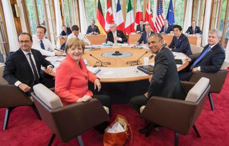 Ｇ７宣言、ドル高けん制か 首相「円安の影響注視」