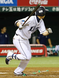 プロ野球：セ・パ交流戦 西武４−２広島 西武４連勝