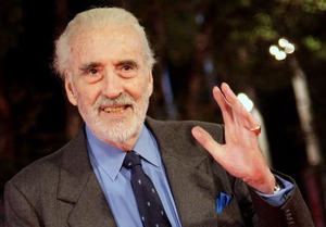 英俳優クリストファー・リーが93歳で死去、ホラーや悪役で名演技