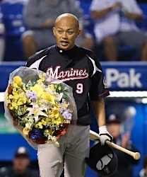 福浦が２０００試合出場＝プロ野球・ロッテ