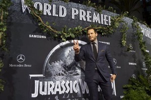 ジュラシック新作、興収歴代最高…８月日本公開 2015年06月16日 19時27分
