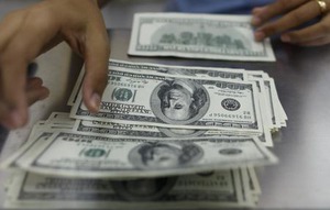 円、反発し123円台前半