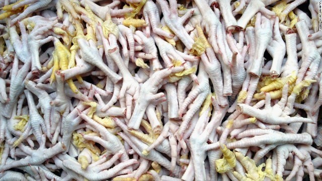 中国の密輸業者、40年前の肉も販売？