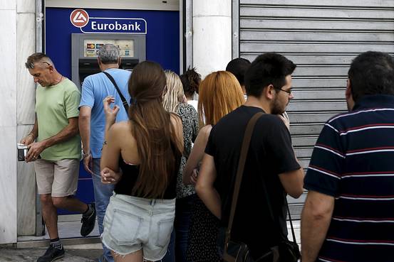 ギリシャ、銀行を休業…預金引き出しや送金制限
