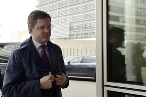 ロシア、ＯＰＥＣと30日にイラン情勢など協議＝エネルギー相