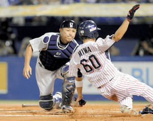ノムさん 谷繁にぼやきエール「休みすぎ 俺はずっと出ていた」