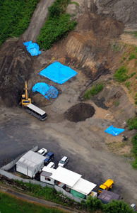 残土置き場の地中から２遺体 佐賀、不明男女と関連捜査