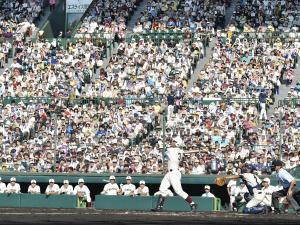 清宮フィーバー、徹夜組も…選手「別ルート」で 2015年08月08日 14時44分