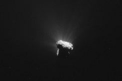 彗星探査機ロゼッタ、太陽接近通過時の観測に成功