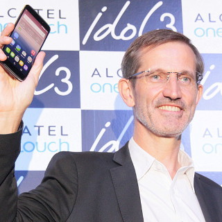 【レポート】“100%ホームメイド”のフランス発SIMフリースマホが日本上陸 - 上下逆さまでも操作が可能