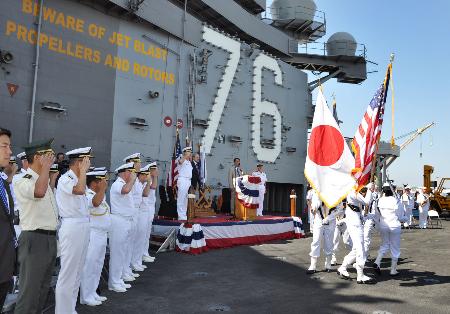 震災支援の米空母で交代式 Ｒ・レーガン、今秋横須賀配備へ