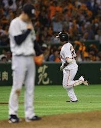 巨人・村田が１３年連続の２桁本塁打