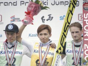 作山憲斗が初Ｖ、２位に竹内択 スキーＧＰジャンプ