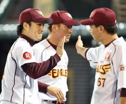 楽天４回に５安打４点、北川プロ初適時打で則本援護