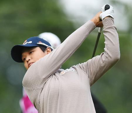 野村敏京が１１位に浮上…女子ゴルフ
