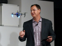 米クアルコム、空飛ぶカメラを300ドルで実現