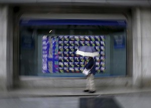 東京株、４９８円安＝欧米株安でほぼ全面安