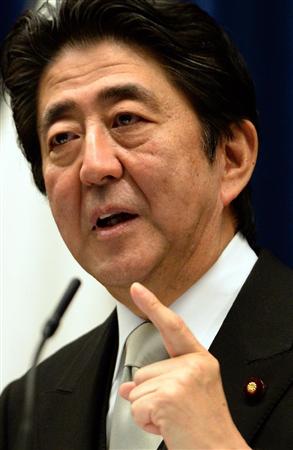 石破氏「全面的に政権支える」…派閥で留任釈明 2015年10月08日 18時33分
