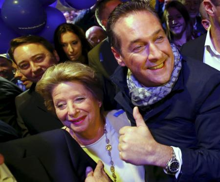 ウィーン市議選、右翼の自由党が躍進 難民受け入れ反対
