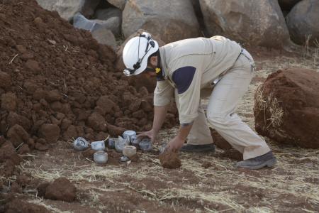 シリアでロシア製クラスター爆弾使用 人権団体が確認