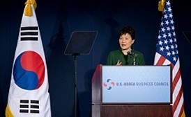 朴大統領：日韓首脳会談に前向き…「慰安婦」対応求める