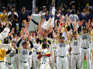 ソフトバンク、これぞ王者＝９０勝の自信、ロッテを一蹴－プロ野球ＣＳファイナル