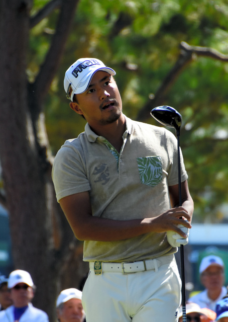 小平が初Ｖ １７歳金谷ベストアマ 男子ゴルフ日本ＯＰ