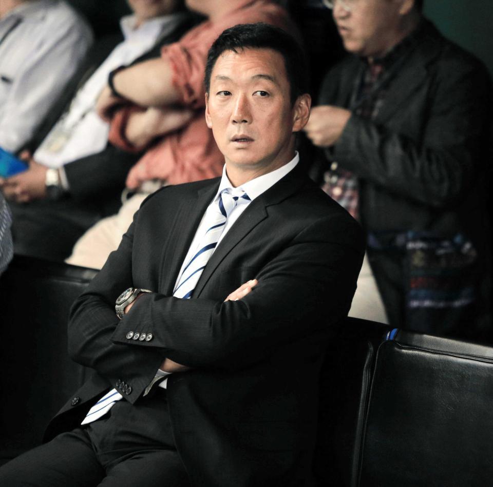 阪神金本新監督が就任会見「熱意を意気に感じた」