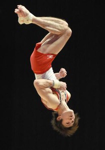 長谷川、負傷で早坂と交代 水鳥監督「見た限り厳しい状況」／体操