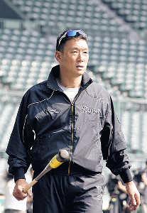 【阪神】金本監督、秋季練習を視察！「状況次第で打撃変えよ」