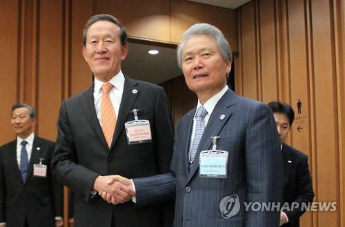 経団連会長「韓国のＴＰＰ参加期待」 日韓経済団体が共同声明