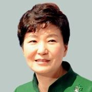 朴大統領、慰安婦問題「年内妥結を」 書面インタビュー
