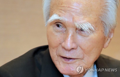 朴大統領、慰安婦問題の解決策提示を要求 関係悪化の原因は「誤った歴史認識」