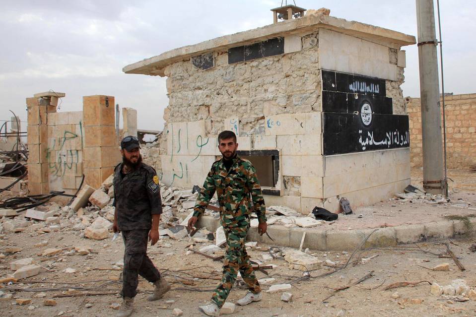 シリア内戦：米、地上戦に道開く 特殊部隊派遣、泥沼化の懸念