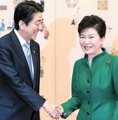 日韓首脳会談：検証（その２止） まず日中改善 待つ日本、焦る韓国