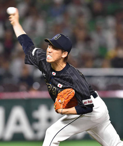 マエケン３回８Ｋ 侍ジャパン快勝 2015年11月06日