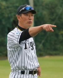 金本監督、不在中もメールで“監視”「コーチと連絡取り合ってね」