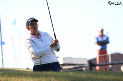 鈴木が３位発進 ＴＯＴＯ女子ゴルフ第１日