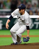 侍Ｊ 先発・菅野がボークで先制点許す