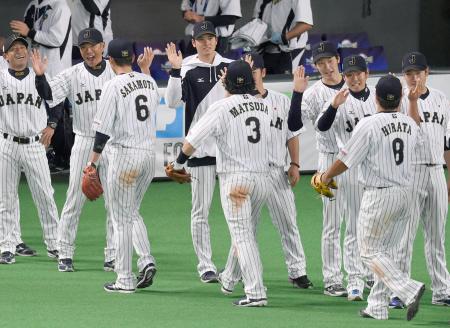 侍Ｊが好発進、５―０で韓国破る 野球・プレミア１２